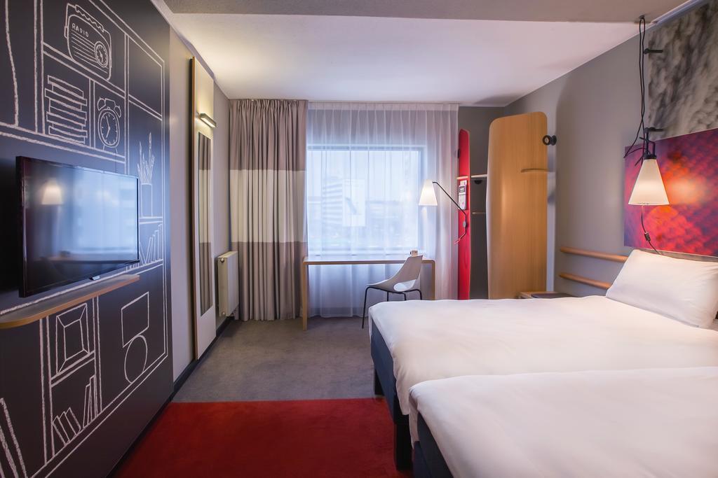 Ibis Centrum Hotel 3*